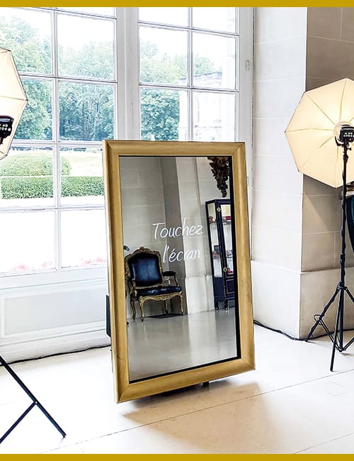photobooth fr Location-louer-photobooth-miroir-magic-miroir-photo-entreprise-professionnel-pixil